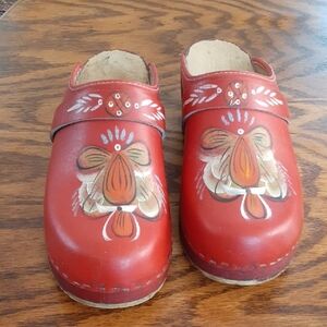 Vollsjo Swedish Leather Wood Heeled Hand Painted Clogs Size 39